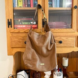 Coach Avery Leather Hobo Bag